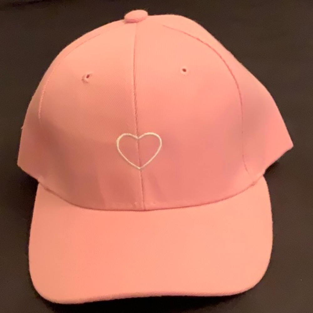 Women’s Pink Baseball cap w/ Embroidered Heart